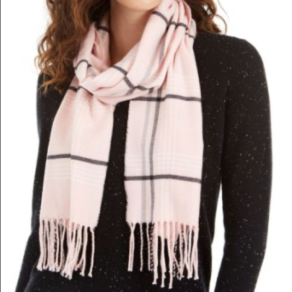 CK Modern Plaid Woven Scarf